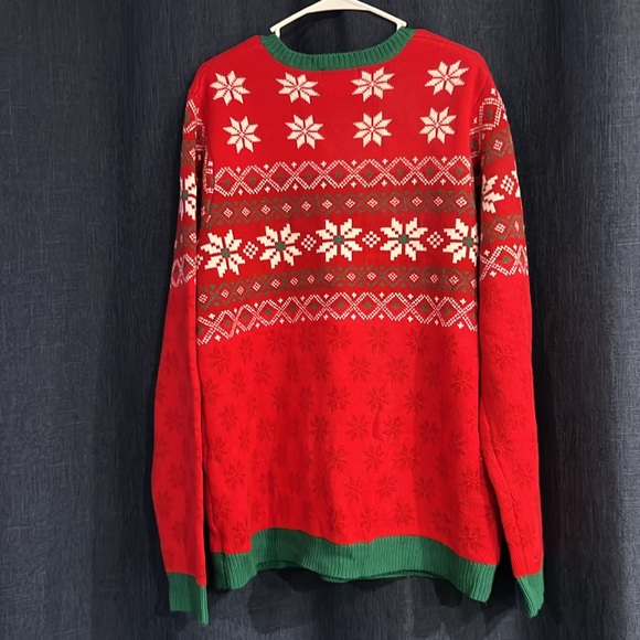 Men’s Santa Sweater size XL - Picture 6 of 7